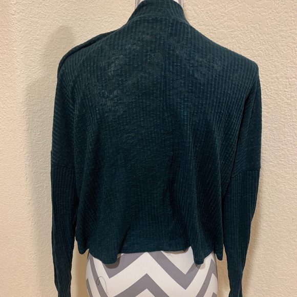 Mock neck mid length Forrest green sweater size large wild fable - Picture 2 of 4